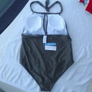 Bundle 2 matching sunglasses&well-designed cool swimming suit brand new w tag
